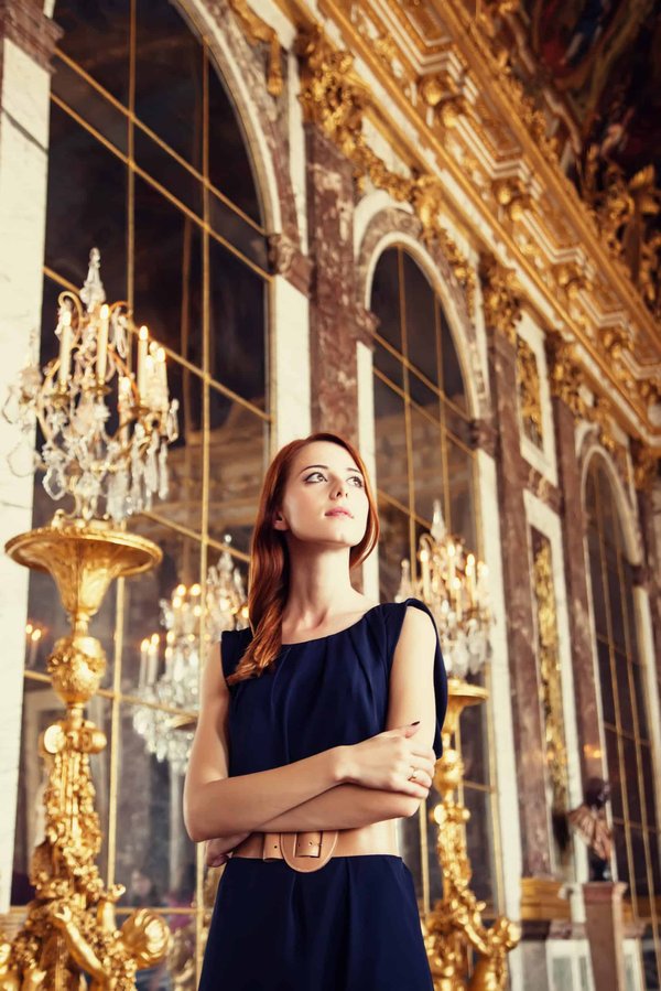 Comment réserver un château en France avec un sommelier pour des cours de dégustation de champagne?